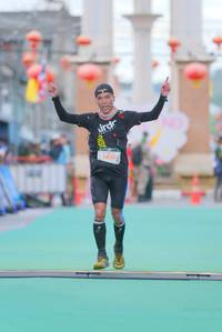 BIB: 5430
                            <button type="button" onclick="openModal(21763827)" class="btn btn-primary btn-sm float-right btn-popup" data-toggle="modal" data-target=".modal-high-quality">
                        <i class="fas fa-shopping-cart"></i> Add to Cart
                    </button>
                                            <button type="button" onclick="isThisMe(21763827, true)" class="btn btn-success btn-sm float-right btn-popup btn-isme hidden" data-toggle="tooltip" data-placement="bottom" title="นี่คือรูปของคุณใช่ไหม คลิกที่นี่เพื่อเอาเข้าอัลบั้ม">
                        <i class="fas fa-plus"></i> Add to album
                    </button>
                    <button type="button" onclick="isThisMe(21763827, false)" class="btn btn-warning btn-sm float-right btn-popup btn-isnotme hidden">
                        <i class="fas fa-ban"></i> Remove from album
                    </button>